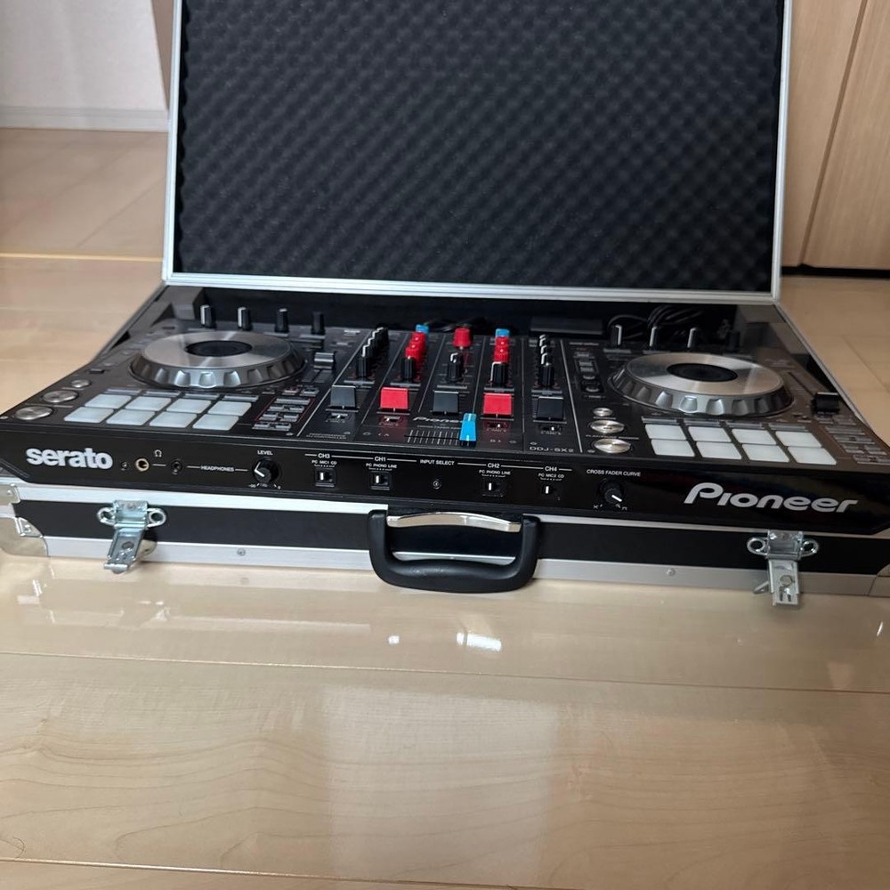 Pioneer DDJ-SX2 Controller with Hard Case