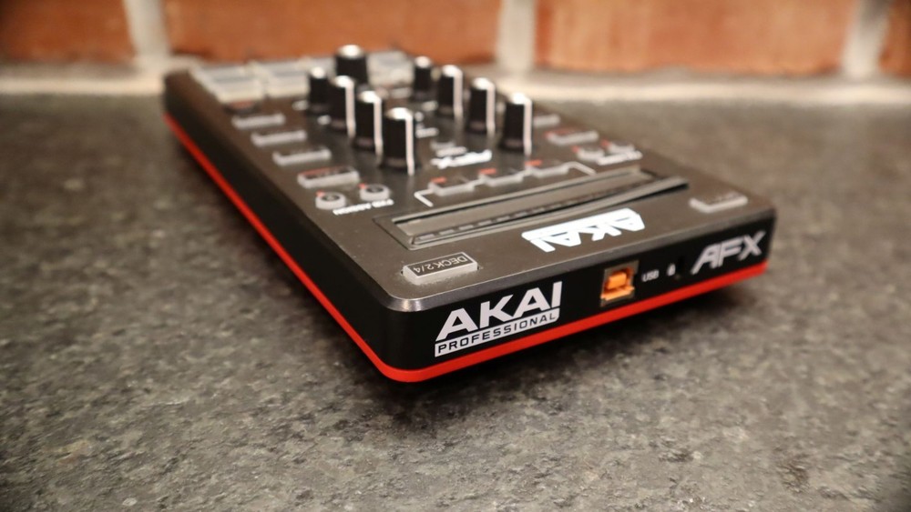 AKAI Professional AFX Serato DJ Controller