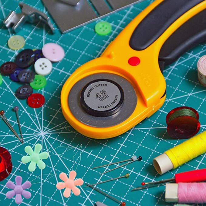 16 Color Pack Needle Threader Plastic Flower Head Wire Loop Sewing Supply