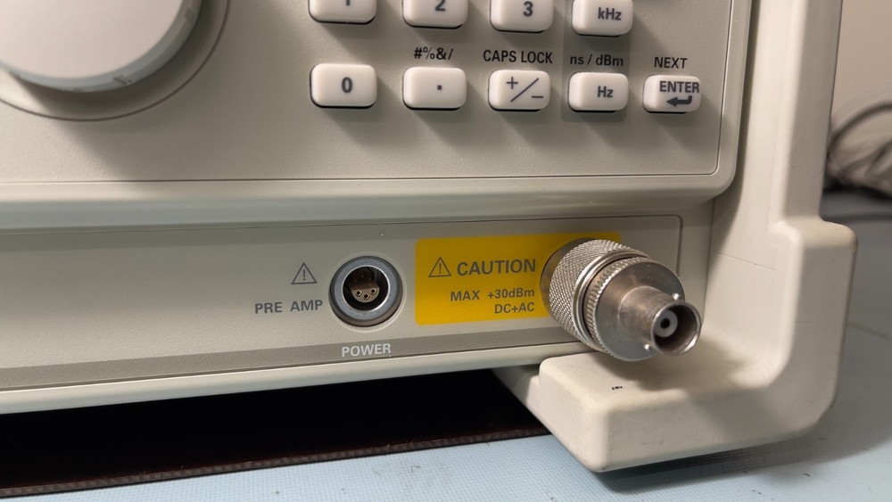 Tektronix RSA3408A Real-Time Spectrum Analyzer DC-8 GHz OPT 2