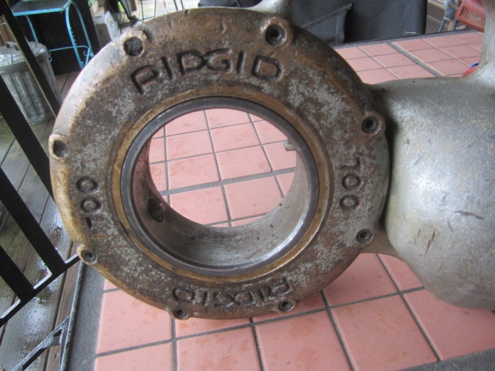 Ridgid 700 Pipe Threader Threading Machine - BUILT LIKE A TANK!!
