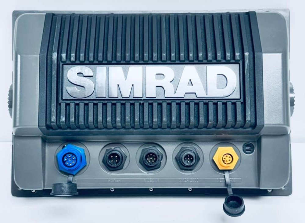 Simrad NSS8 AMER MFD Chartplotter Multifunction Display NSS-8