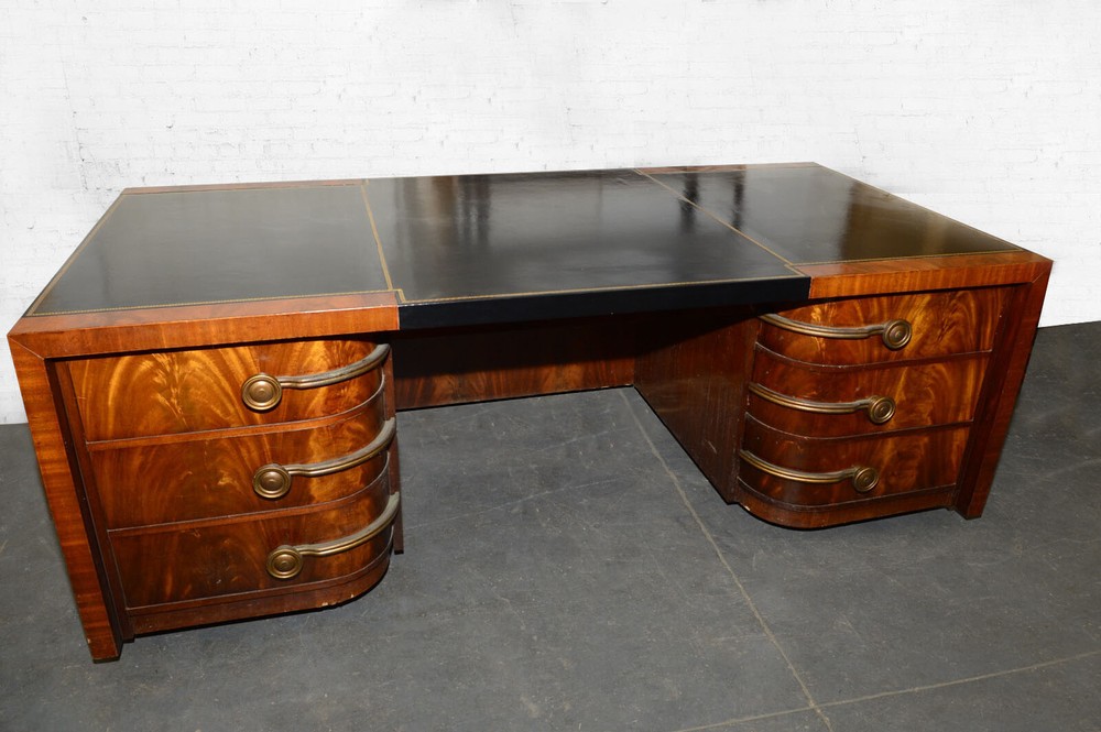 Art Nuevo Desk