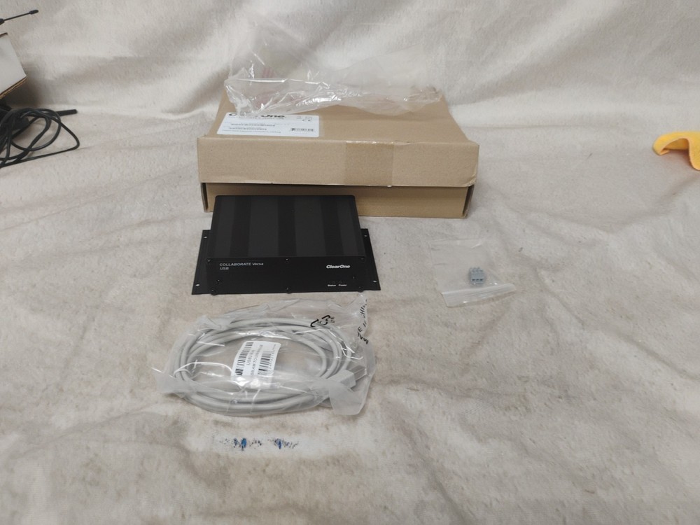 ClearOne 910-3200-305 Collaborate Versa USB