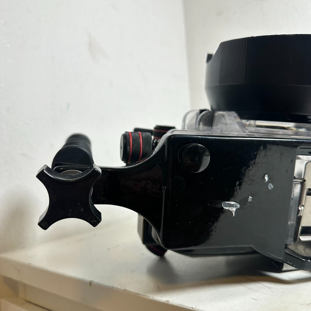 Ikelite Clear Black Polycarbonate Threaded Mount Underwater SLR Camera