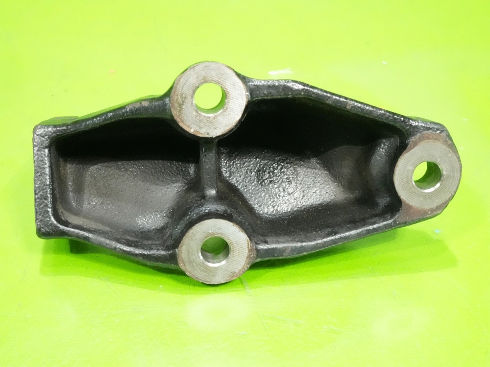 90-93 Integra OEM B18 engine motor bottom lower alternator mount bracket