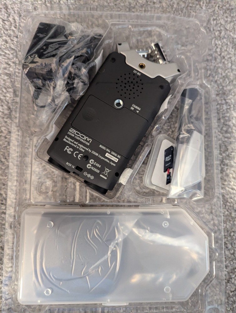 Zoom H4n Digital Recorder NIB