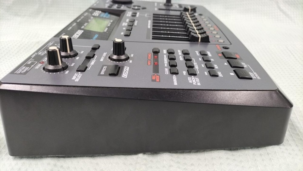 BOSS BR-8 | Digital 8-Track Recorder – Compact Studio – Used – Good Condition