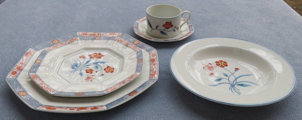 20 Pcs Set for Four Fitz and Floyd Jardin de Chine Dinnerware