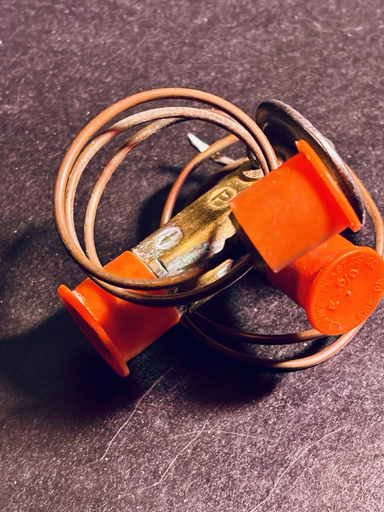 Borg Warner Kysor Valve Assembly 404073