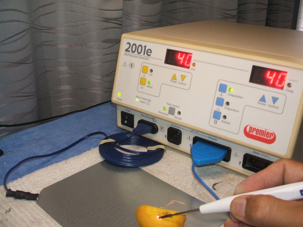 Premier 2001e/A1250 ESU, Pt. Ready, Nice/Clean/In Great Working Condition