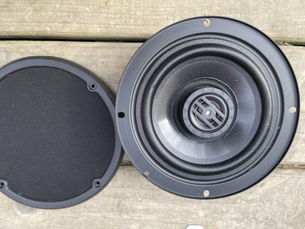 Stock Harley Davidson Speakers