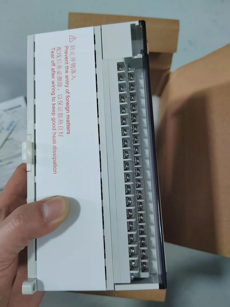 1pc Xinje XD5E-60T6-E Brand New Programmable Controller