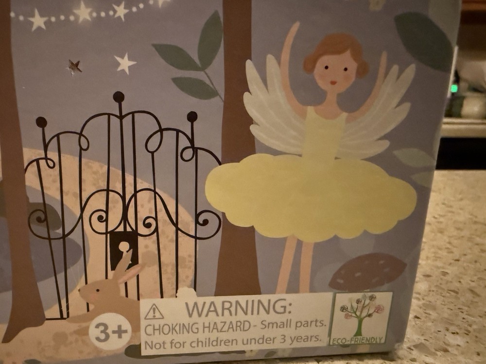 Floss & Rock Nutcracker Enchanted Play Box With Wooden Pieces &Daisy Pre- Owned