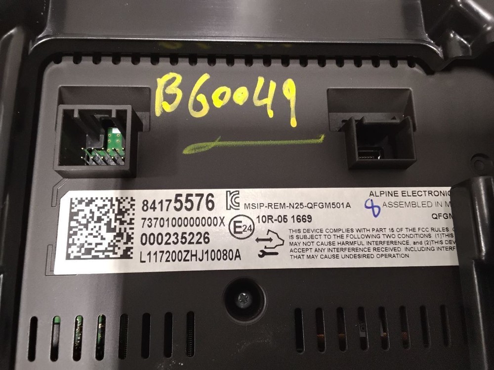 2018 Chevy Equinox 8" Display Screen and Control Panel