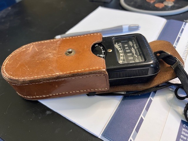 Weston Model 715 – Master Universal Light Exp Meter (Vintage) – Working