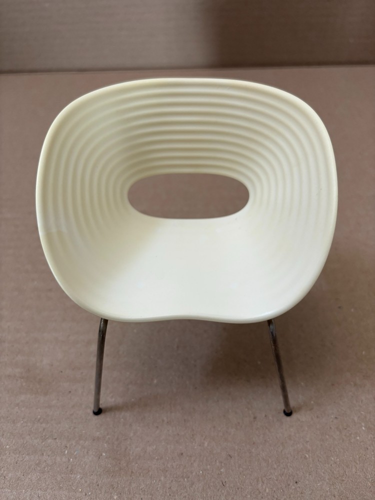 vitra Ron Arad Tom Vac miniature chair