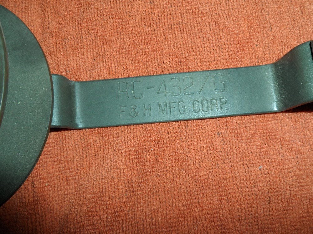 MILITARY ANTENNA REELING MACHINE (NOS)