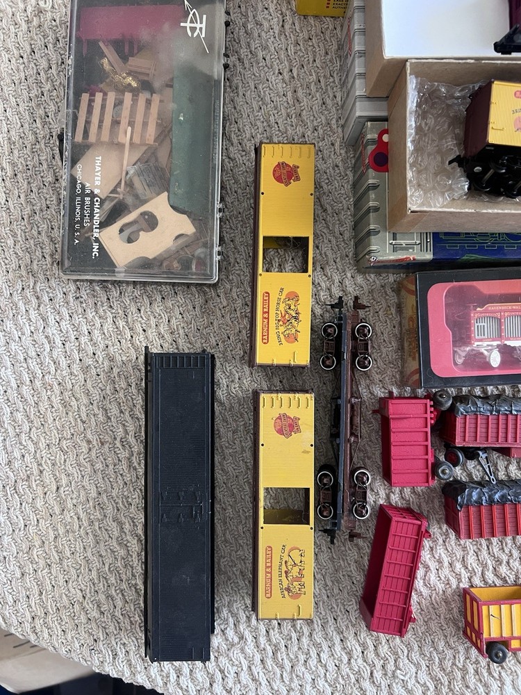43pc Barnum & Bailey Greatest Show On Earth Circus Train Set