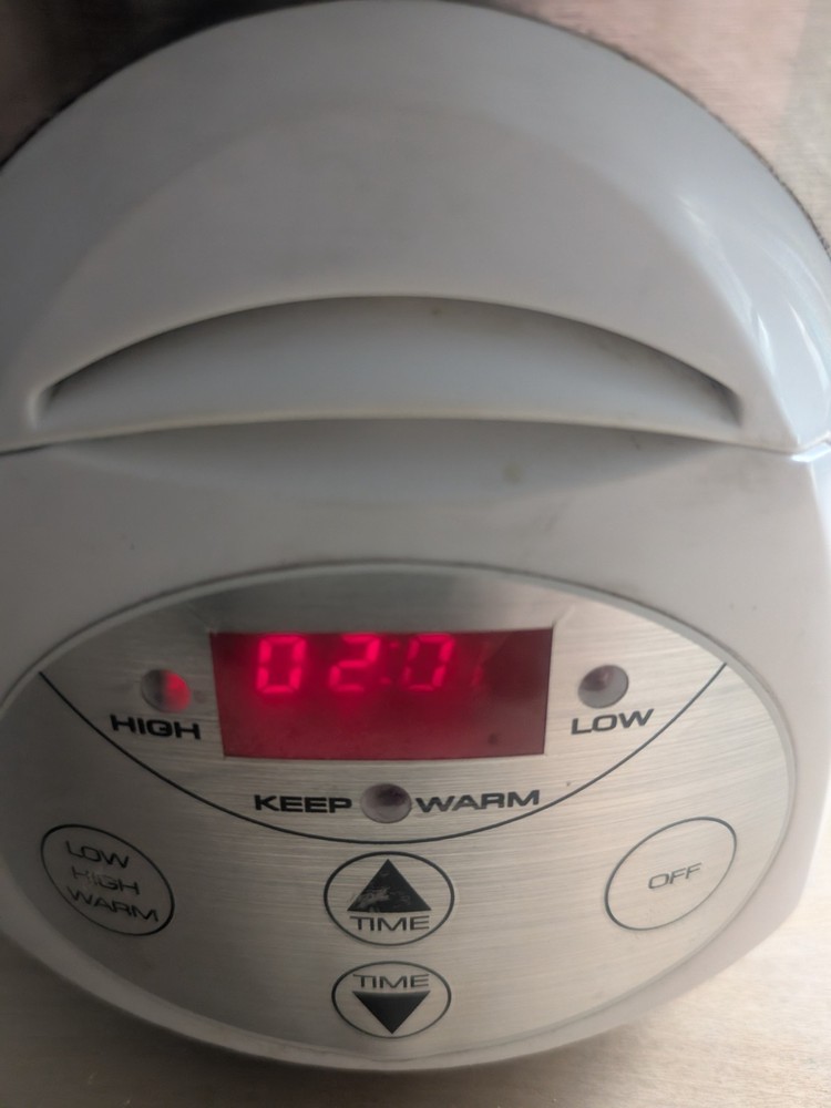 Rival 6 Qt. Crock Pot Programmable Smart-Pot Model SCVC651