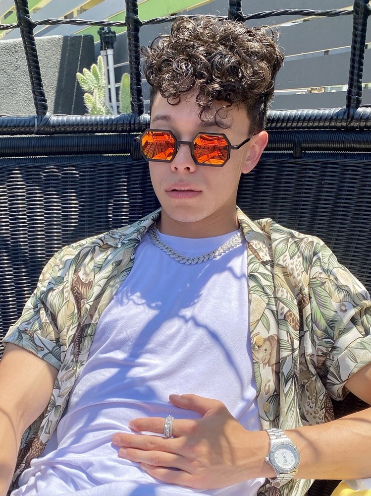 15mm Baguette Prong Diamond Necklace