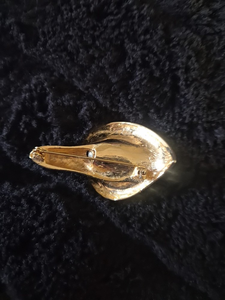 brooch vintage