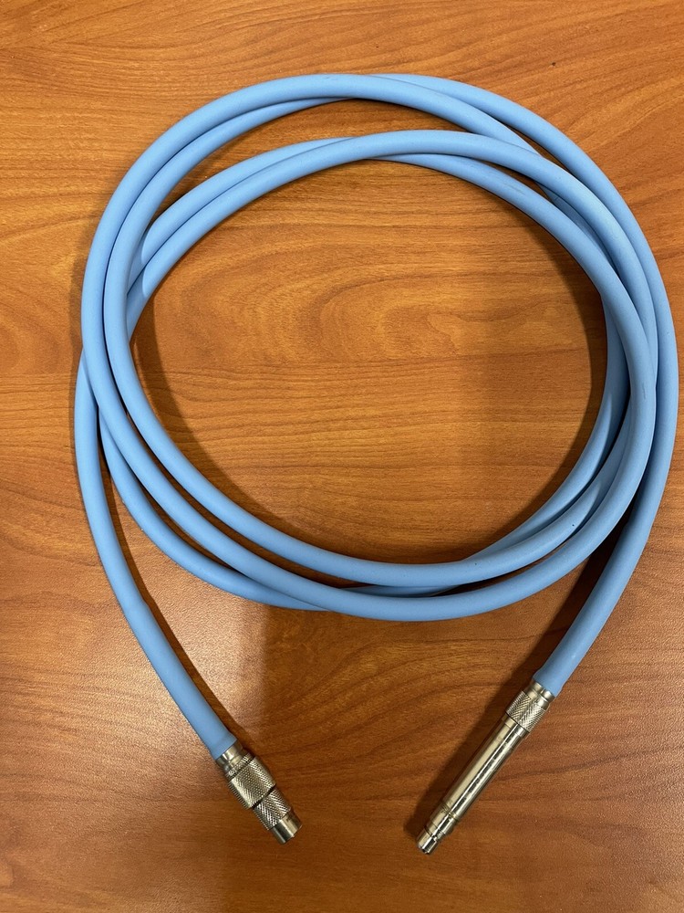 Dyonics 2143 Fiber optic light cable/ light blue .