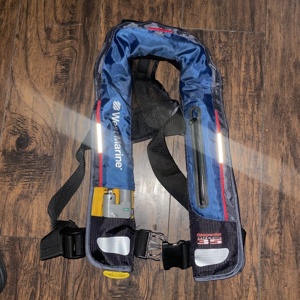 West Marine Deep Water Automatic Inflatable Life Jacket 35 Lbs NEW!