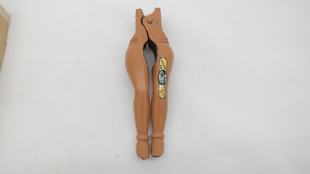 Vintage Adams Niagara Falls Streamlined Legs Nutcracker AE