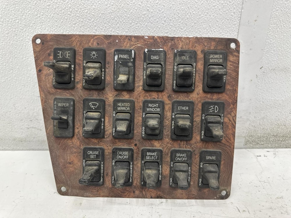 International 9300 SWITCH Dash Panel - Used