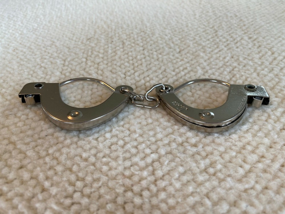 JA-RU Toy Handcuffs