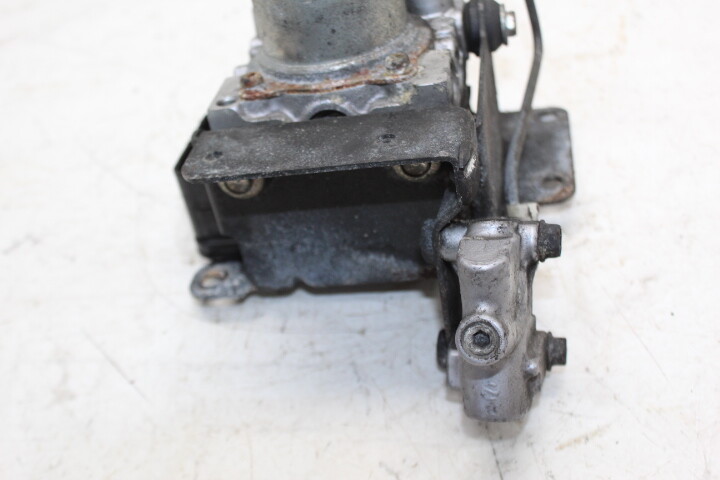 2013 VICTORY VISION TOUR ABS BRAKE PUMP UNIT MODULE