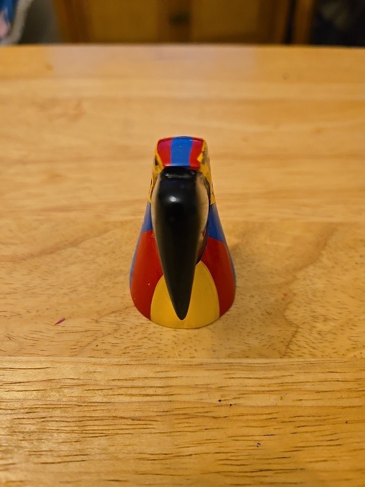 WOODEN PARROT HEAD HAND PAINTED