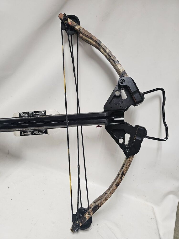 TEN POINT TITAN II CROSSBOW WITH SCOPE
