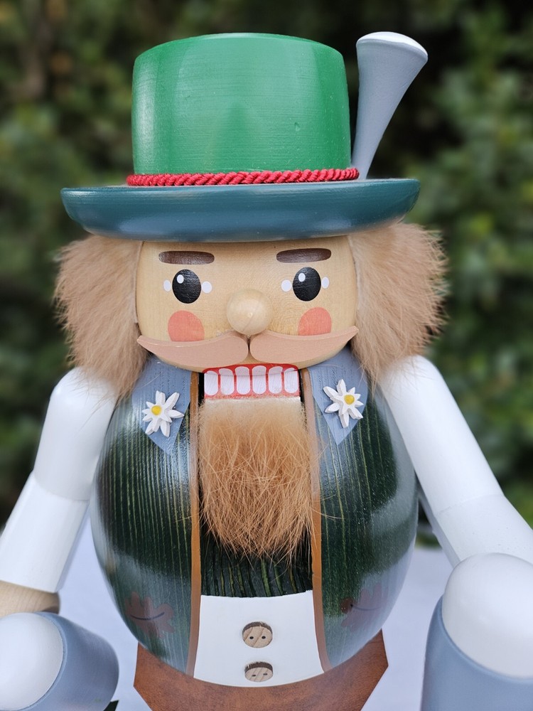 Nutcracker Bavarian Irish Green Bartender By Richard Glasser