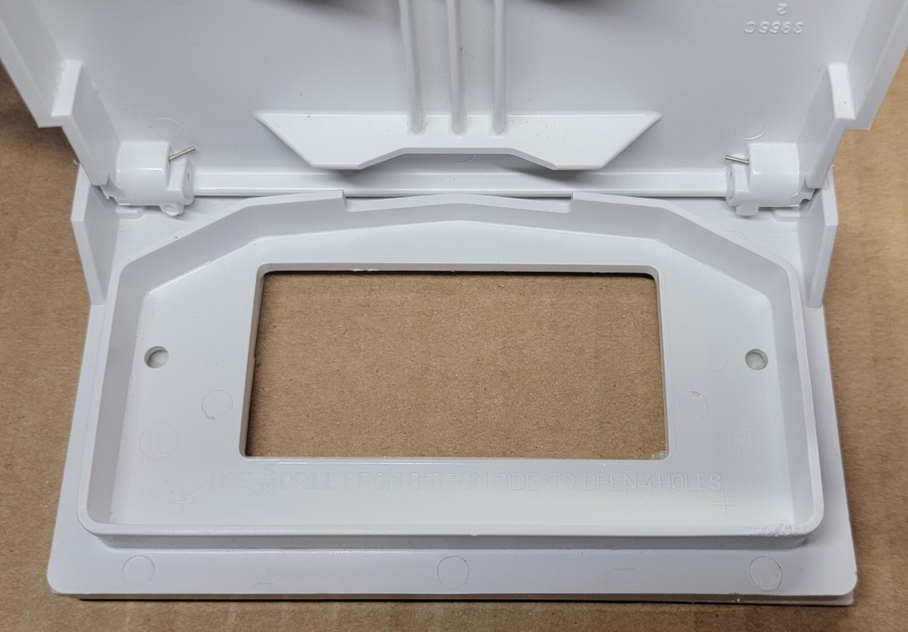 Cooper S3966W Weather Protective Cover for Rectangular Faced Receps New No Box
