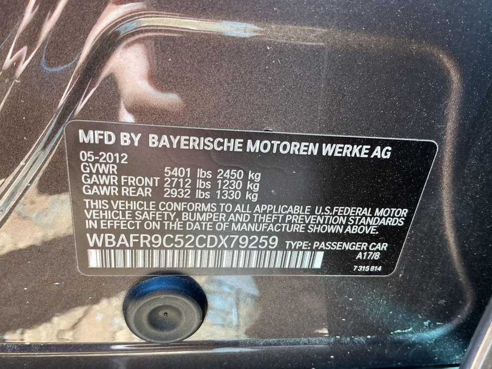 550I 2012 Glove Box 5034753