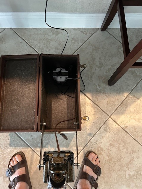 VINTAGE BIOSCOPE 500 SERIES MICROPROJECTOR , working