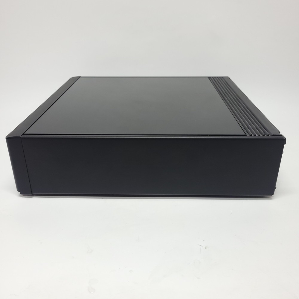 Meridian 565 Digital Surround Sound Processor 6.0 z3 with remote & original box!