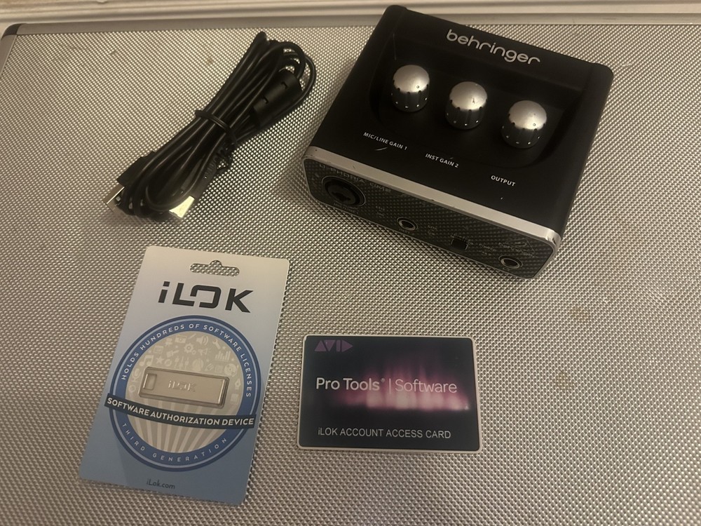 Avid Pro Tools Studio 2026 PERPETUAL Bundle with Behringer UM2 USB Interface