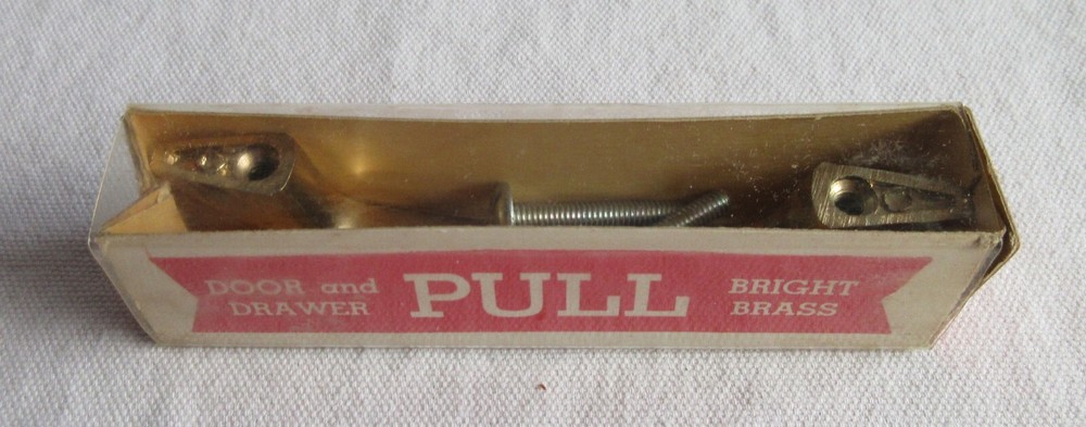 NOS Vtg. drawer pull door pull R290 diecast MCM w/instructions