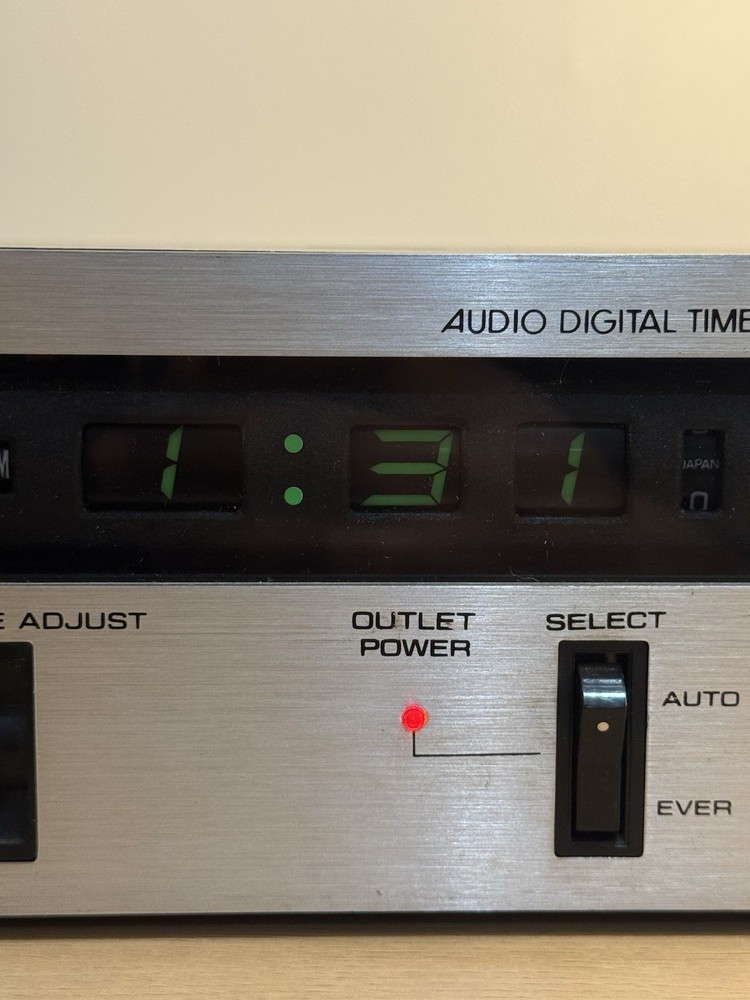 Aurex AT-250 Vintage Audio Timer Clock Working