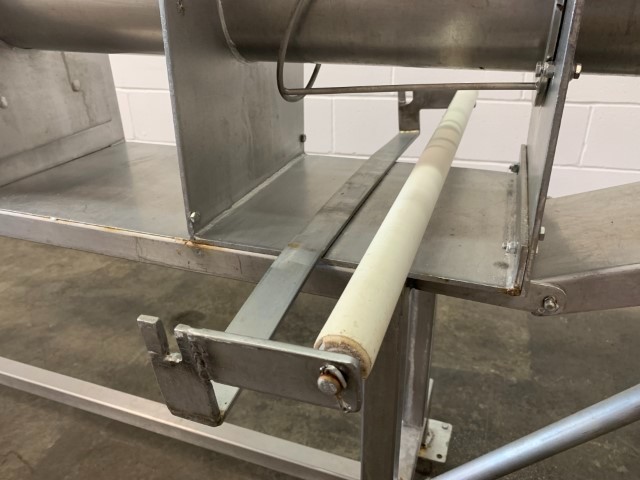 Pneumatic Ham Netting Machine