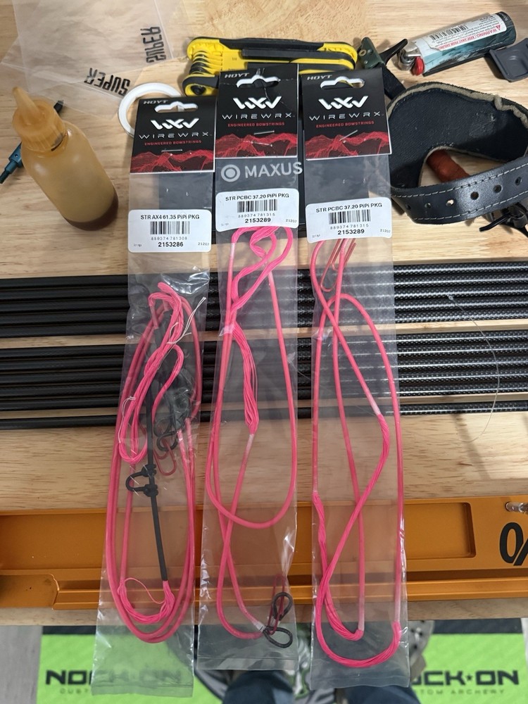 Hoyt Alpha X33 String and Cables Archery Compound Bow