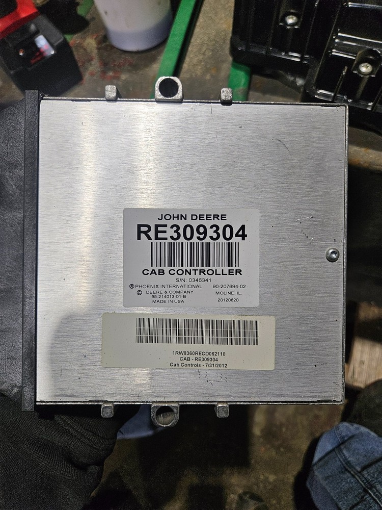 john deere electronic cab controller re309304