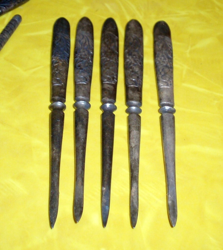 ANTIQUE VICTORIAN ROGER BROS SILVER PLATE NUTCRACKER PICK SET NUT CRACKERS