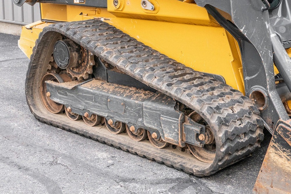 2020 John Deere 333G Compact Track Loader • Enclosed Cab • High-Flow
