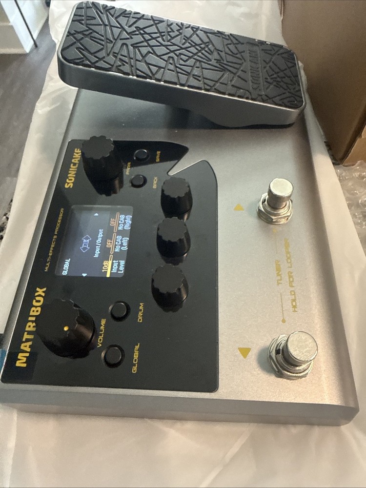 SONICAKE Matribox - Guitar Multi Effects Processor with Expression Pedal, Wit