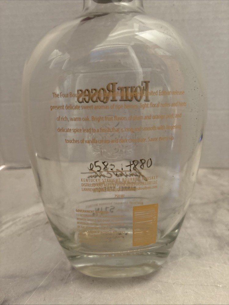 Four Roses Limited Edition Small Batch 2021 Bottle