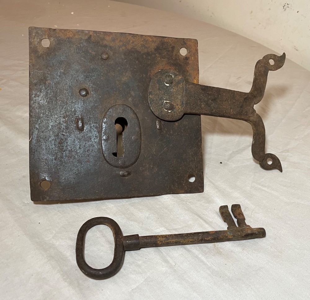 antique 1700's handmade wrought iron skeleton key lock locking mech. hardware